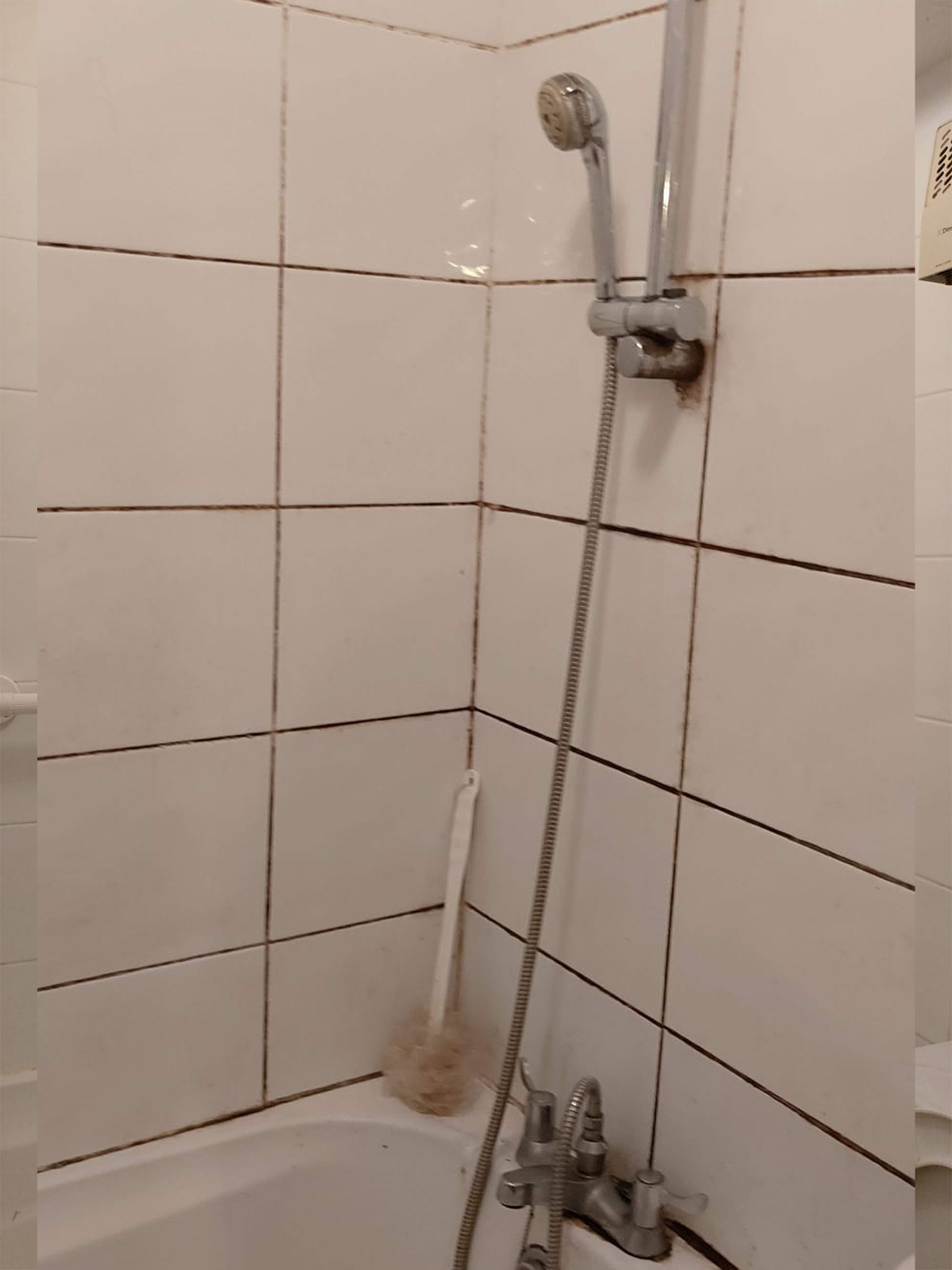 Tiles Cleaning Bathroom